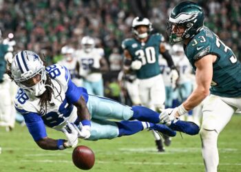 Esta es la óptica de ‘Tres en la banca’ del inicio de la NFL