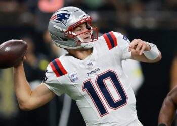 Maye guía a New England a victoria ante los Saints